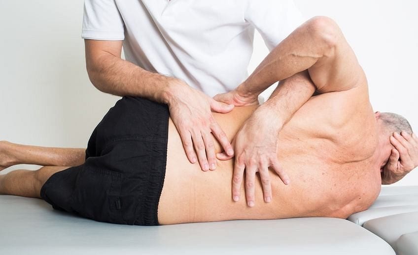 Manuelna terapija leđa u ordinaciji Pro Physical u Nišu